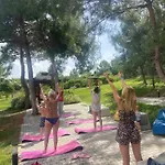The Marilis Hill & Ultra 5* Okurcalar