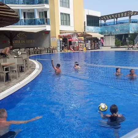 The Marilis Hill & Ultra Hotell Okurcalar