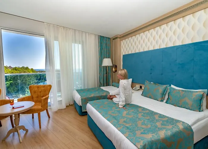 The Marilis Hill & Ultra Hotell Okurcalar